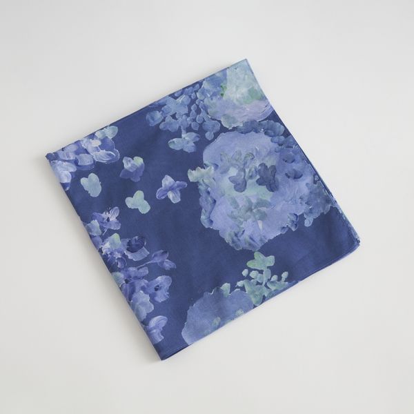 ぴかたO0768 オールシーズン 美品 逸品 上品 大光謹製 正絹 袋 otsukiyumi/ハンカチ Ajisai -手書きのタッチと落ち着いた色づかいが